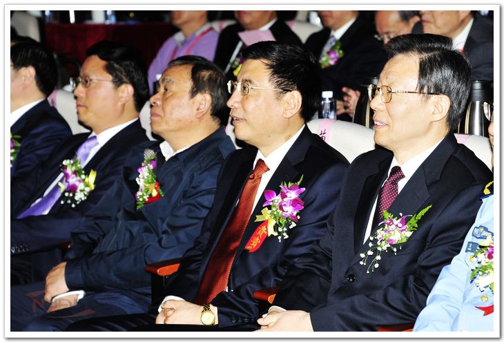 苗圩部长出席sunbet申搏建校60周年庆祝大会