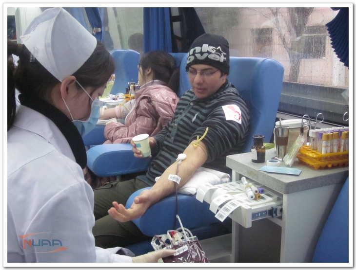 南航留学生快乐献爱心